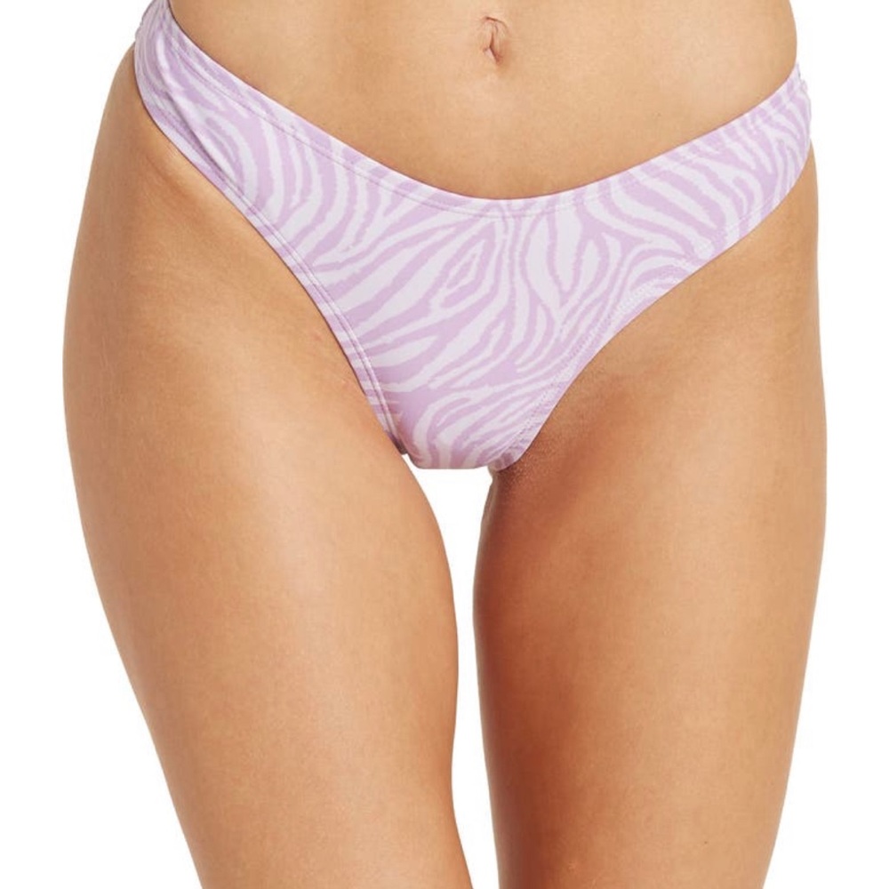 O-ring cheeky Bikini Bottom by Kendall & Kylie 🔥